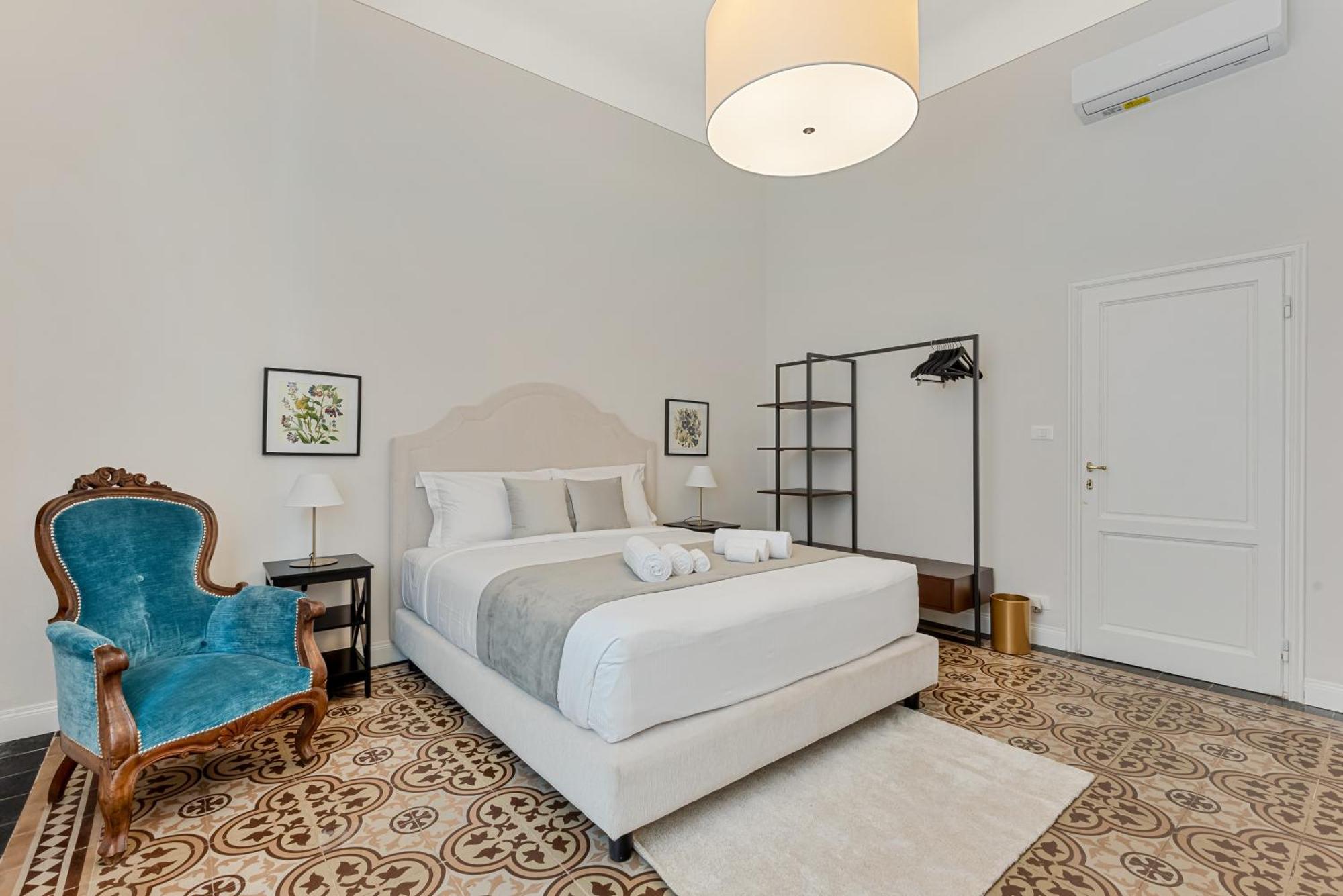 4 Suites, Frescoes And Garden *
