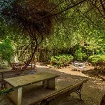 4 Suites, Frescoes And Garden