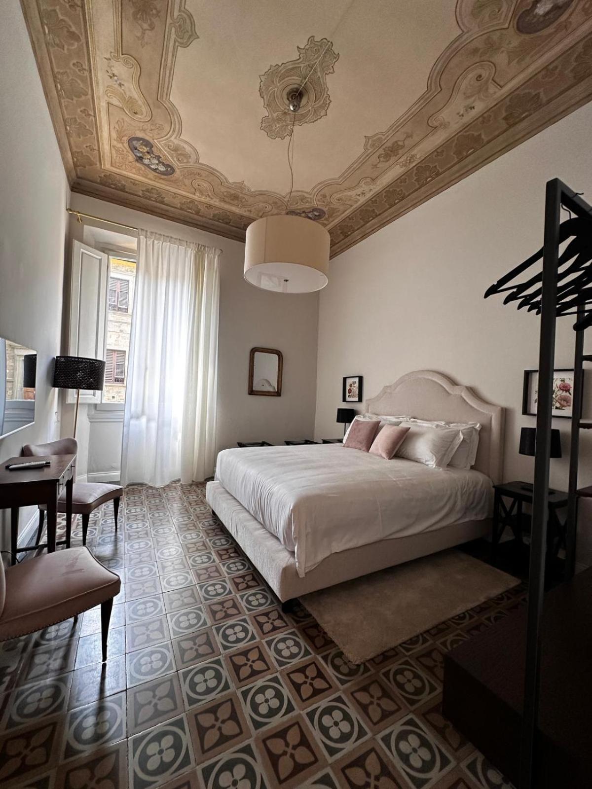 Apartment 4 Suites, Frescoes And Garden