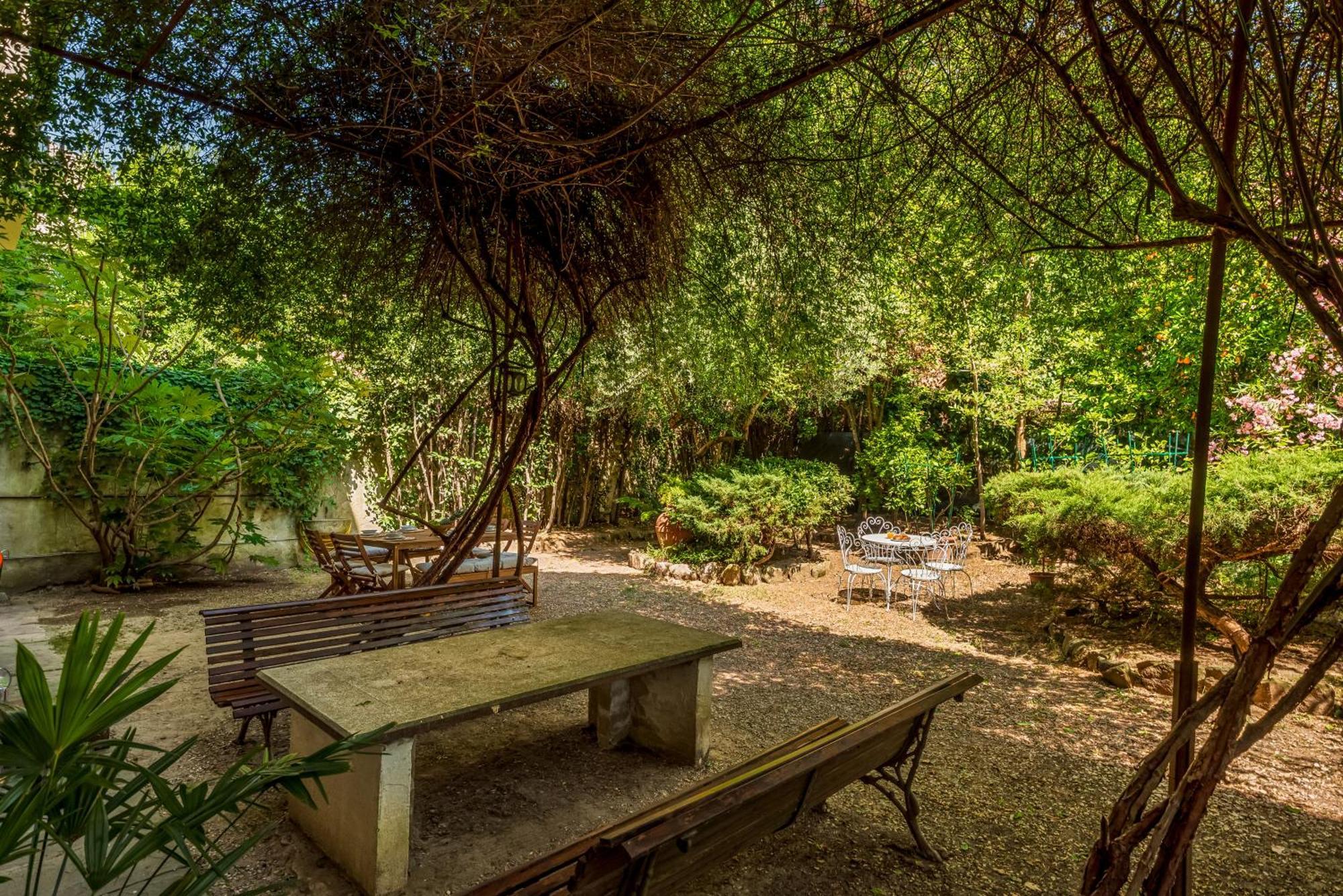 4 Suites, Frescoes And Garden Florence