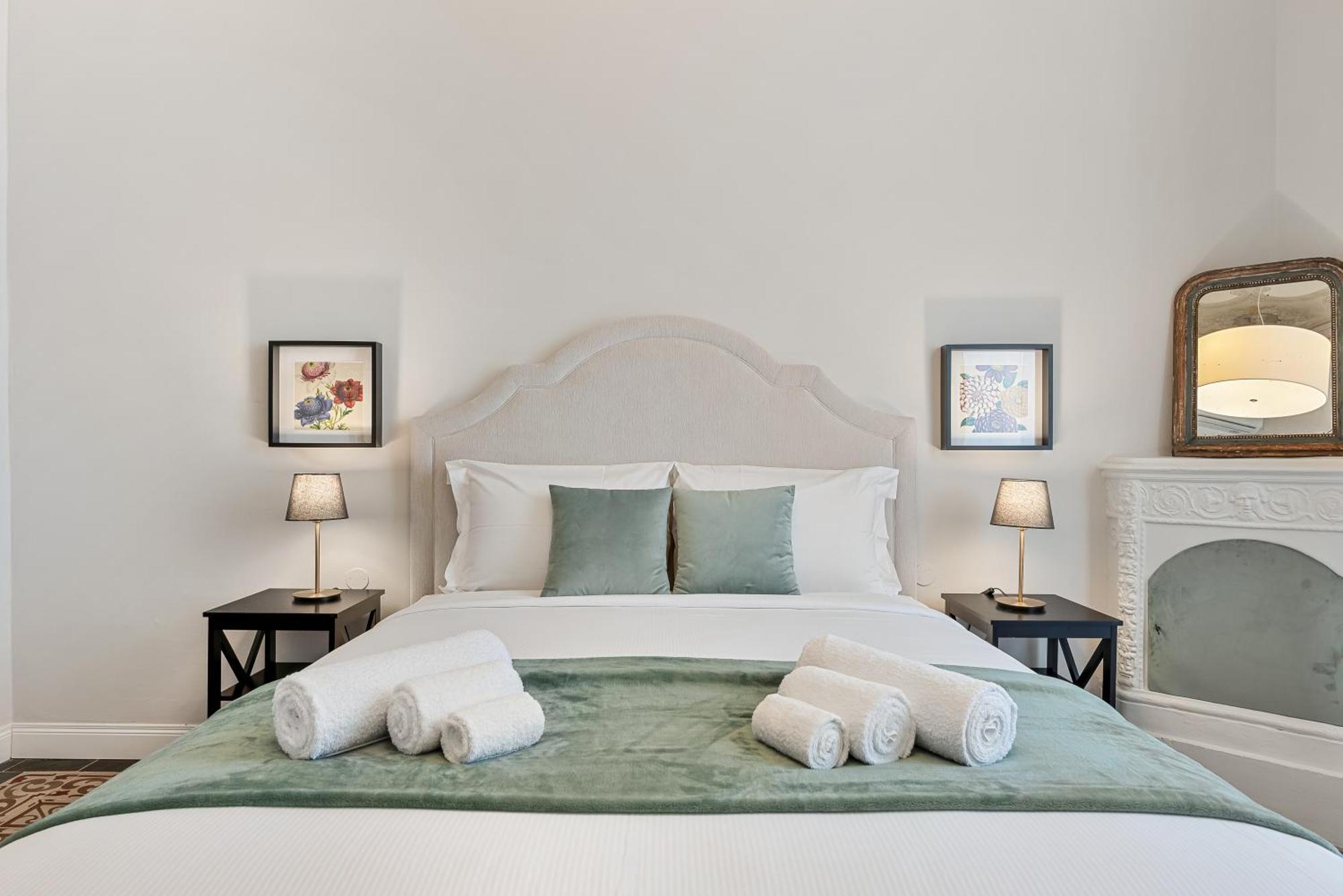 Apartment 4 Suites, Frescoes And Garden