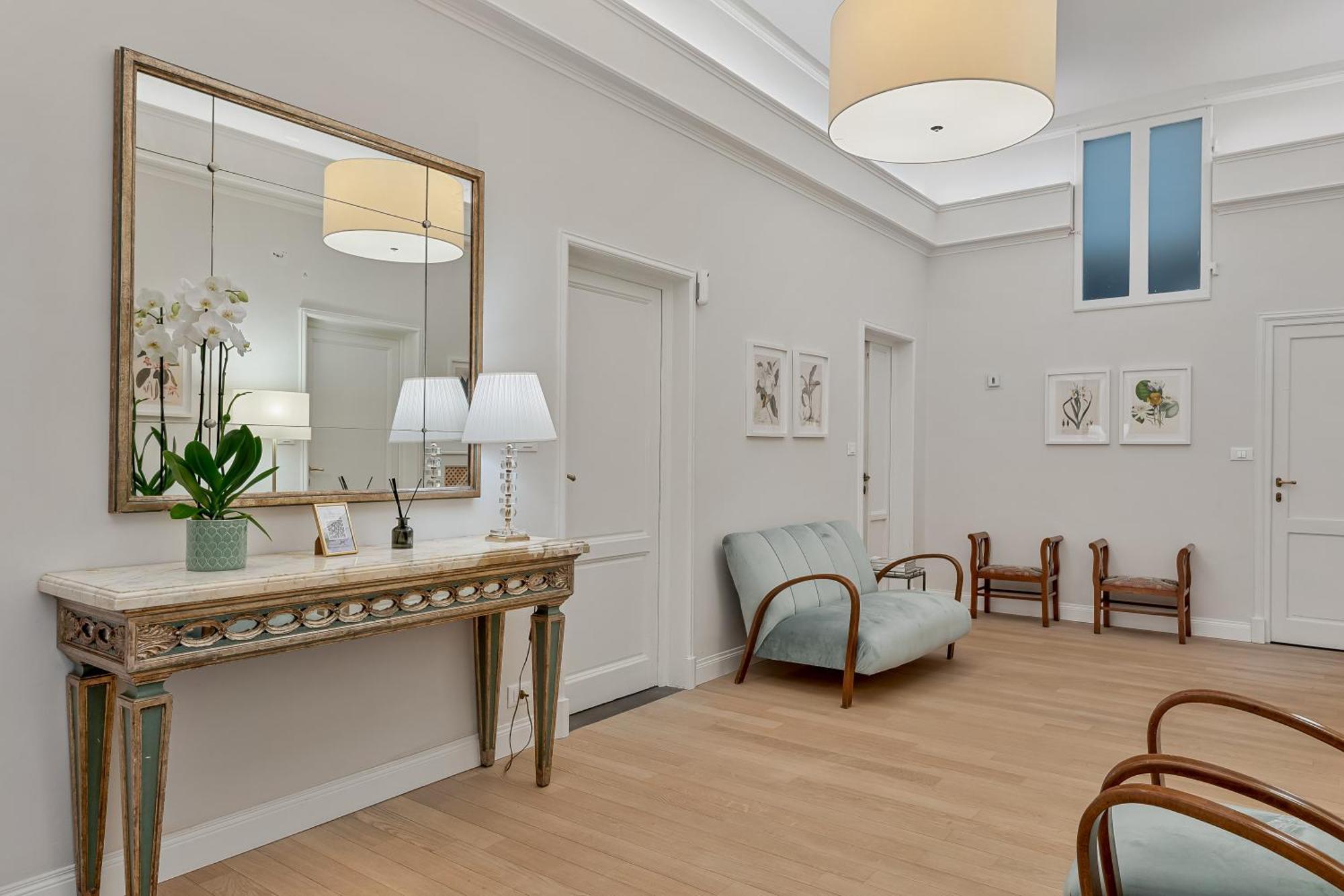 Apartment 4 Suites, Frescoes And Garden