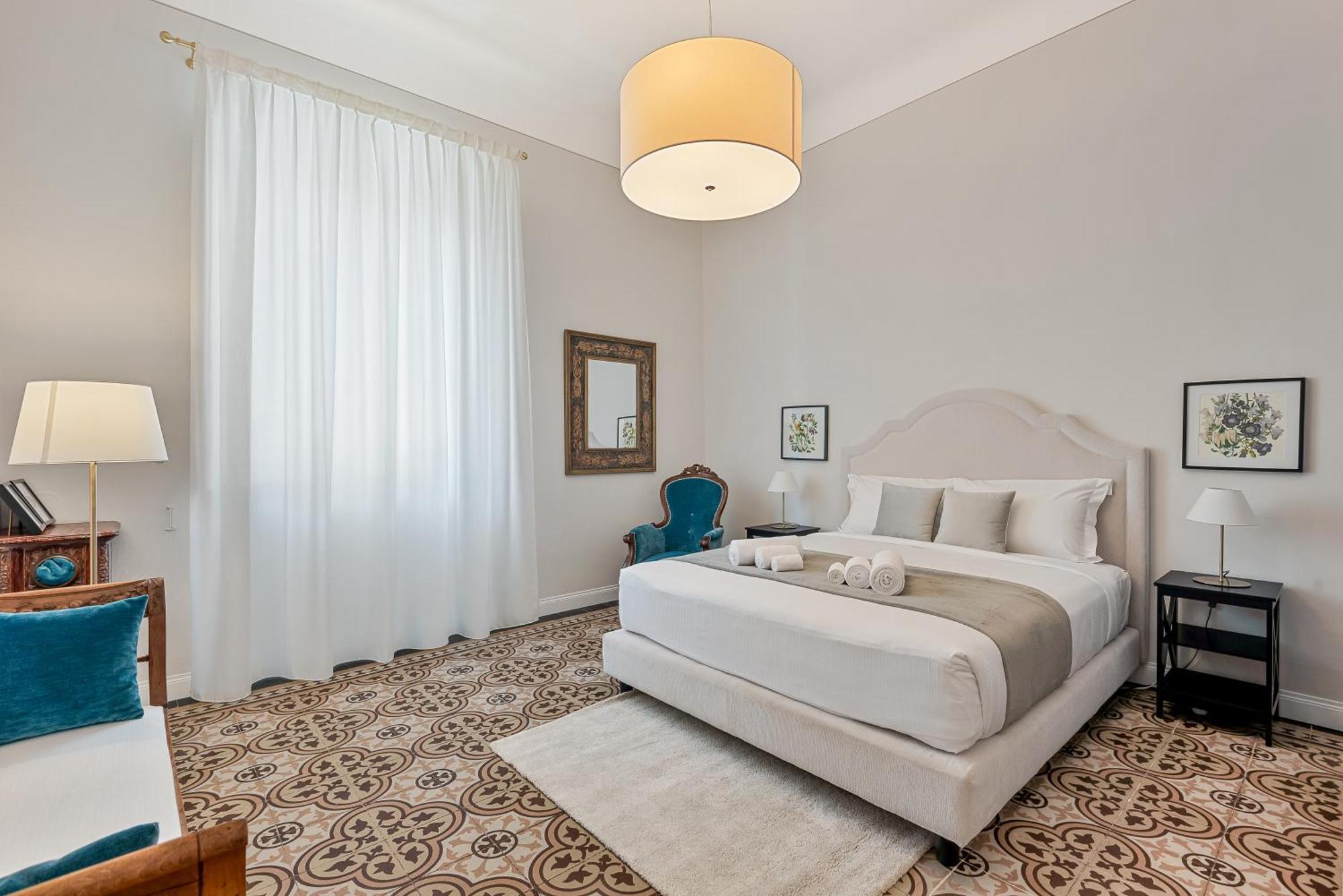 Apartment 4 Suites, Frescoes And Garden *